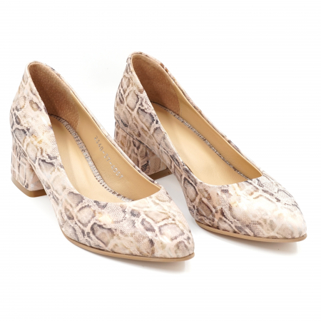 Pantofi dama din piele naturala bej cu imprimeu animal print cu varf ascutit si toc mic gros imbracat 4 cm 4057-24 [2]