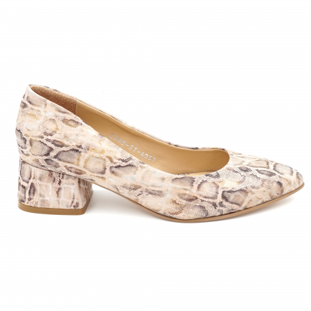 Pantofi dama - Pantofi dama din piele naturala bej cu imprimeu animal print cu varf ascutit si toc mic gros imbracat 4 cm 4057-24