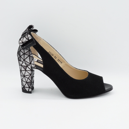 Lichidare stocuri - Pantofi dama decupati din piele naturala intoarsa neagra si cu imprimeu argintiu, cu varf rotund si toc inalt gros imbracat  9 cm 3219-26