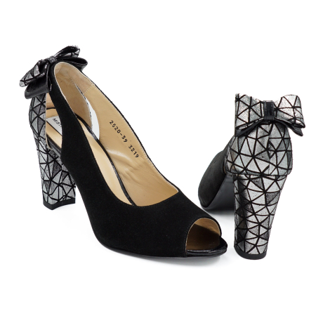 Pantofi dama decupati din piele naturala intoarsa neagra si cu imprimeu argintiu, cu varf rotund si toc inalt gros imbracat  9 cm 3219-26 [4]