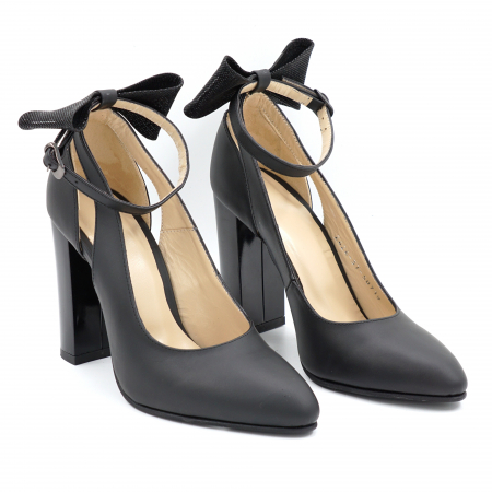 Pantofi dama din piele naturala neagra cu varf ascutit si toc inalt gros 9 cm 50719-24 [1]