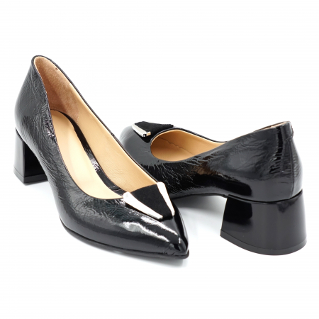 Dama - Pantofi dama din piele naturala lacuita neagra cu varf ascutit stileto si toc mic gros 4 cm 50824-1-24