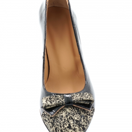 Pantofi dama din piele naturala lacuita neagra si cu imprimeu cu varf rotund si toc mediu gros imbracat 7 cm 53617-2-24 [4]