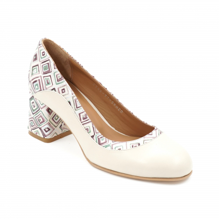 Pantofi dama din piele naturala nude bej si cu imprimeu forme geometrice cu varf rotund si toc mic gros imbracat 6 cm 56020-24 [1]