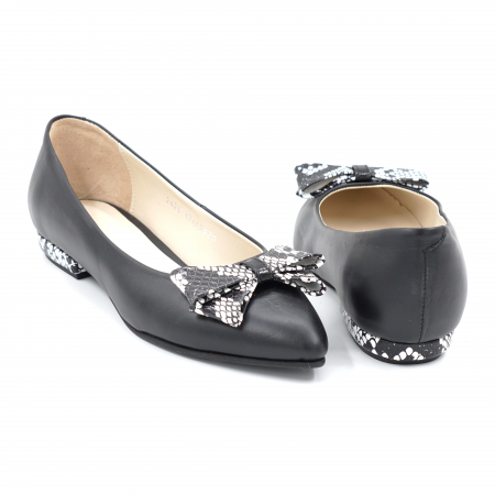 Pantofi dama tip balerini din piele naturala neagra si cu imprimeu sarpe alb negru cu varf ascutit stileto si toc mic gros imbracat 1 cm 62420-4-24 [2]