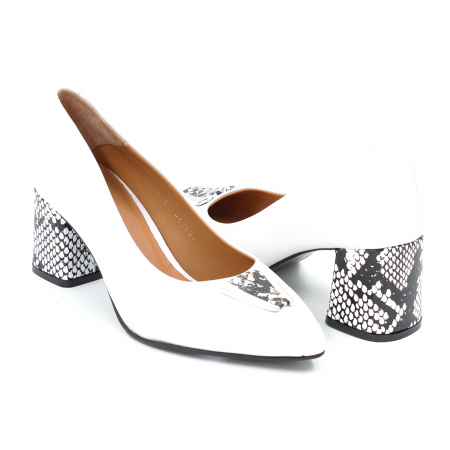 Pantofi dama - Pantofi dama din piele naturala alba si cu imprimeu sarpe alb cu negru cu varf ascutit stiletto si toc mic gros de 6 cm 50824-25