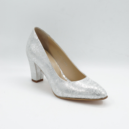 Pantofi dama din piele naturala argintie, cu varf ascutit si toc mediu gros imbracat de 7 cm 0449-4-26 [1]