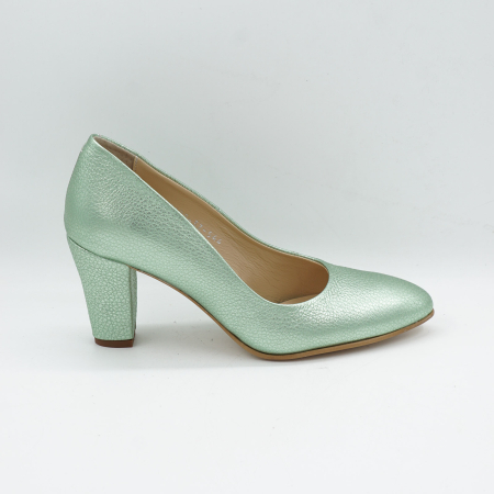 Pantofi dama - Pantofi dama din piele naturala verde deschis sidefat, cu varf ascutit si toc mediu gros imbracat de 7 cm 0449-13-26