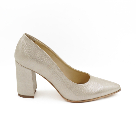 Pantofi dama - Pantofi dama din piele naturala roz pudra sidefat, cu varf ascutit stiletto si toc mediu gros imbracat de 8 cm 0445-4-26