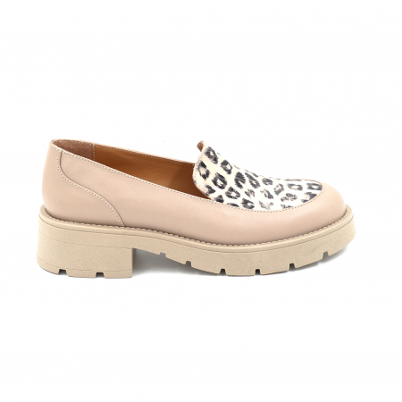 Pantofi casual & sport dama - Pantofi dama casual loafers din piele naturala bej si cu imprimeu animal print cu varf rotund si talpa de 3 cm 63620-25