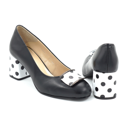 Pantofi dama din piele naturala neagra cu varf rotund si toc mic gros imbracat de 6 cm 51424-26 [4]