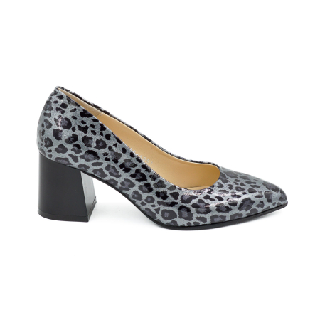 Dama - Pantofi dama din piele naturala lacuita gri cu imprimeu leopard, cu varf ascutit stiletto si toc mic gros de 6 cm 6057-2-26