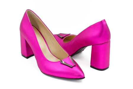 Pantofi elegant & office dama - Pantofi dama din piele naturala fucsia metalizata cu varf ascutit stiletto si toc mediu gros imbracat de 8 cm 50824-3-25