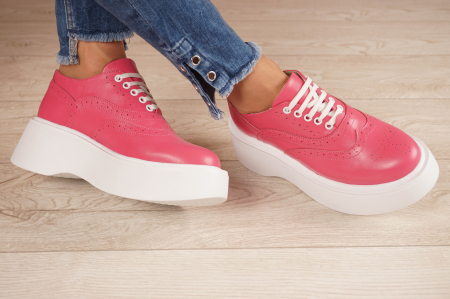 Pantofi dama - Pantofi dama casual din piele naturala fucsia cu varf rotund si talpa groasa 4 cm 53321-21
