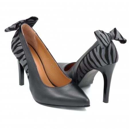 Pantofi dama - Pantofi dama din piele naturala neagra si cu imprimeu zebra negru cu argintiu cu varf ascutit stiletto si toc inalt subtire de 9 cm 58718-25