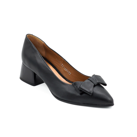 Pantofi dama din piele naturala neagra, cu varf ascutit stiletto si toc mic imbracat de 4 cm 62420-5-26 [1]