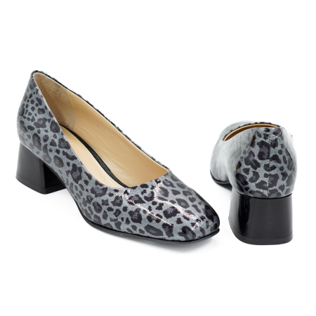 Pantofi dama din piele naturala lacuita gri cu imprimeu leopard, cu varf patrat si toc mic gros de 4 cm 4069-6-26 [4]