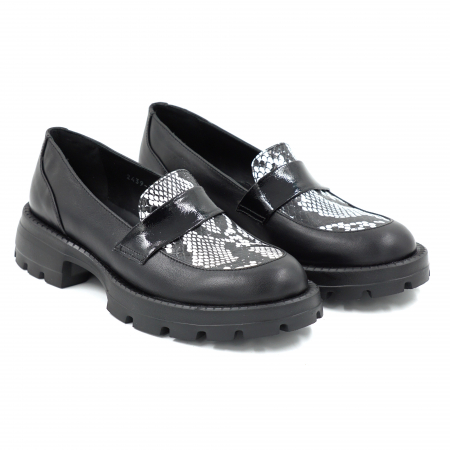 Pantofi dama casual loafers din piele naturala neagra si cu imprimeu sarpe negru cu alb cu varf rotund si talpa de 4 cm 58120-25 [2]