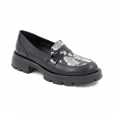 Pantofi dama casual loafers din piele naturala neagra si cu imprimeu sarpe negru cu alb cu varf rotund si talpa de 4 cm 58120-25 [1]