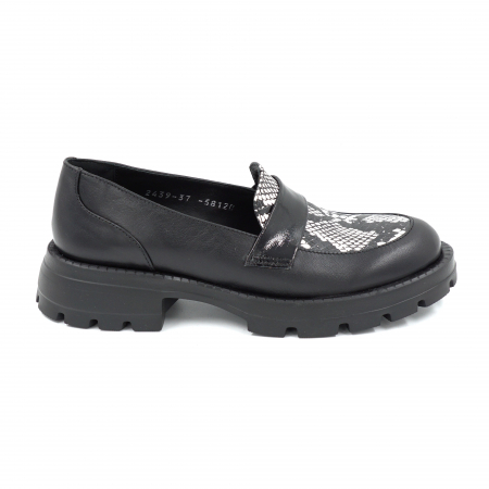 Pantofi casual & sport dama - Pantofi dama casual loafers din piele naturala neagra si cu imprimeu sarpe negru cu alb cu varf rotund si talpa de 4 cm 58120-25