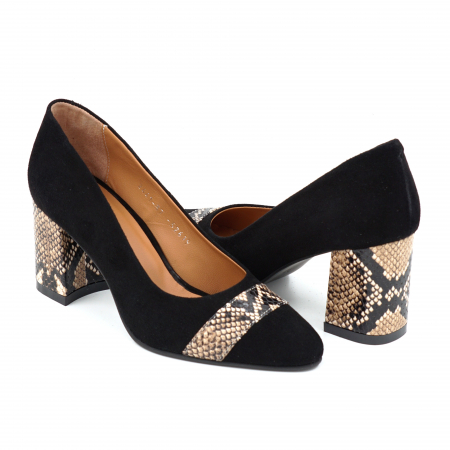 Pantofi dama - Pantofi dama din piele naturala intoarsa neagra si cu imprimeu sarpe maro cu negru cu varf ascutit si toc mediu gros imbracat de 7 cm 52619-25