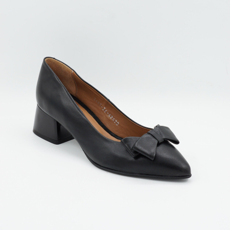 Pantofi dama din piele naturala neagra, cu varf ascutit stiletto si toc mic imbracat de 4 cm 62420-5-26 [1]
