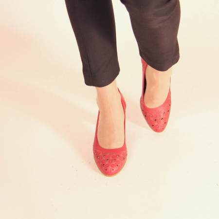 Pantofi dama din piele naturala rosie laserata MSPD51820L38-20 [2]