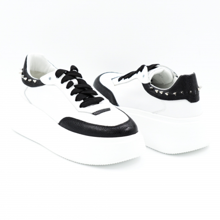 Pantofi dama tip adidas din piele naturala alba si neagra cu tinte metalice, varf rotund si talpa de 4 cm 53224-25 [3]
