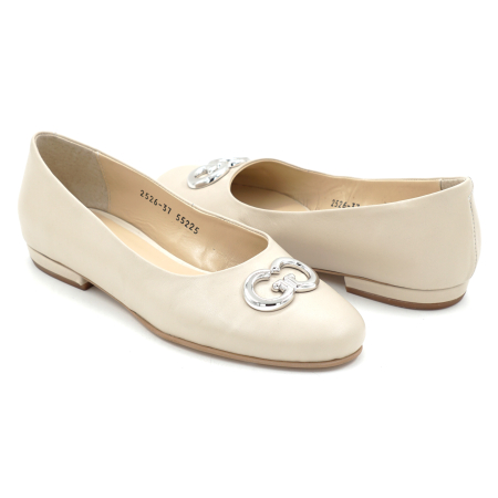 Lichidare stocuri - Pantofi dama tip balerin din piele naturala nude bej cu varf rotund si toc mic imbracat de 1 cm 55225-25