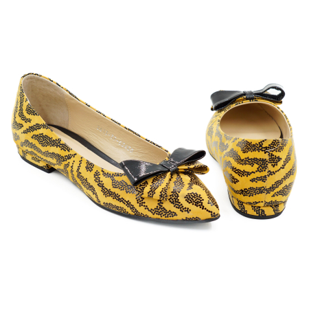 Pantofi dama tip balerini din piele naturala galben mustar cu imprimeu negru, cu varf ascutit stiletto si toc mic imbracat de 1 cm 62420-1-26 [4]