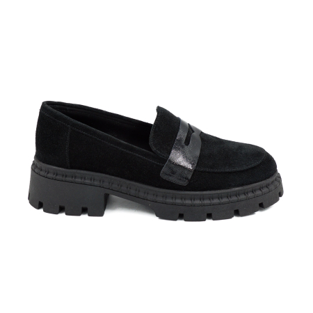 Lichidare stocuri - Pantofi dama tip loafers din piele naturala intoarsa si lacuita neagra cu varf rotund si talpa de 4 cm 55525-26
