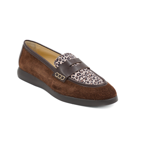 Pantofi dama tip loafers din piele naturala intoarsa maro ciocolata si cu imprimeu leopard, cu varf rotund si talpa de 2 cm 51526-2-26 [1]