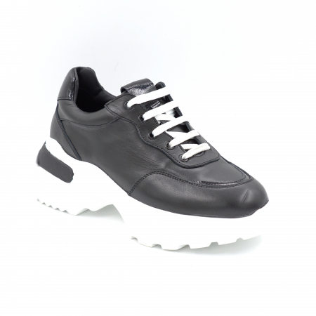 Pantofi dama tip adidas din piele naturala neagra  si lacuita neagra cu varf rotund si talpa de 6 cm 51121-10-24 [1]