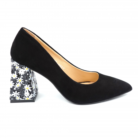 Dama - Pantofi din piele naturala intoarsa neagra si cu imrpimeu floral cu varf ascutit stileto si toc mediu gros imbracat 8 cm 8057-7-24