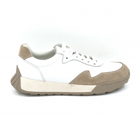 Pantofi casual & sport dama - Pantofi dama tip adidas din piele naturala alba si bej inchis cu varf rotund si talpa de 3 cm 52724-25