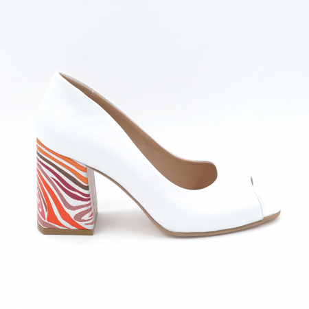 Sandale dama - Pantofi dama decupati din piele naturala alba si cu imprimeu colorat cu varf rotund si toc mediu gros imbracat 8 cm  1027-6-24