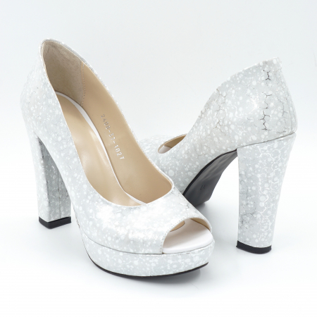 Sandale dama - Pantofi dama decupati din piele naturala argintie cu imprimeu cu varf rotund, platforma 2 cm si toc inalt gros imbracat 11 cm 1027-8-24