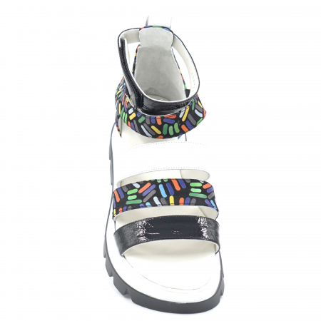Sandale dama din piele naturala lacuita neagra, alba si cu imprimeu multicolor tip ROMANE cu varf rotund si talpa inalta 5 cm 3521-1-24 [4]