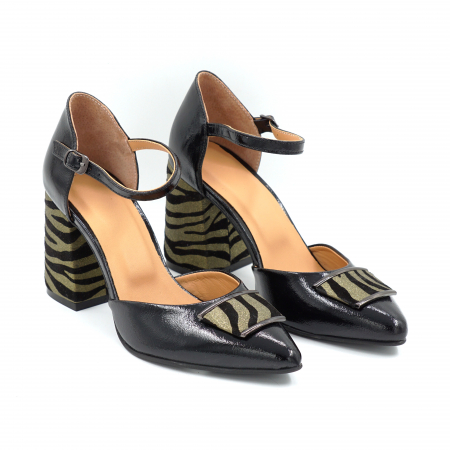 Sandale dama din piele naturala lacuita neagra si cu imprimeu zebra aurie cu varf ascutit stileto si toc mediu gros imbracat de 8 cm 1067-25 [1]