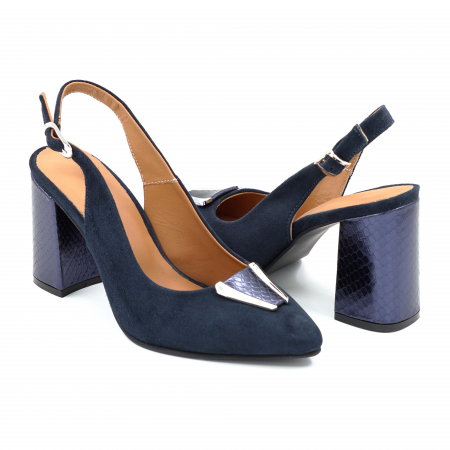 Sandale damă - Sandale dama din piele naturala intoarsa bleumaren si cu imprimeu sarpe bleumaren metalizat, cu varf ascutit stileto si toc mediu gros imbracat 8 cm 0724-1-25