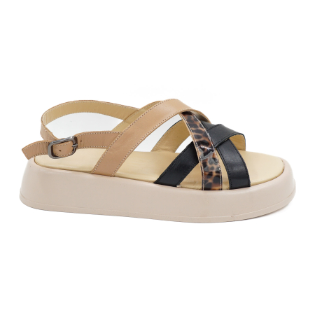 Sandale casual & sport dama - Sandale dama din piele naturala neagra, bej si lacuita cu imprimeu leopard, cu varf rotund si talpa 4 cm 1726-1-26