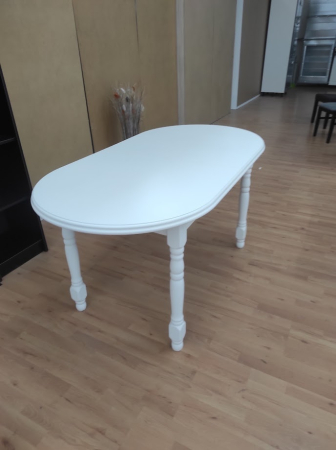Outlet Mobila Ghencea - Masă extensibilă ovală albă cu blat MDF și picioare din fag – Outlet București