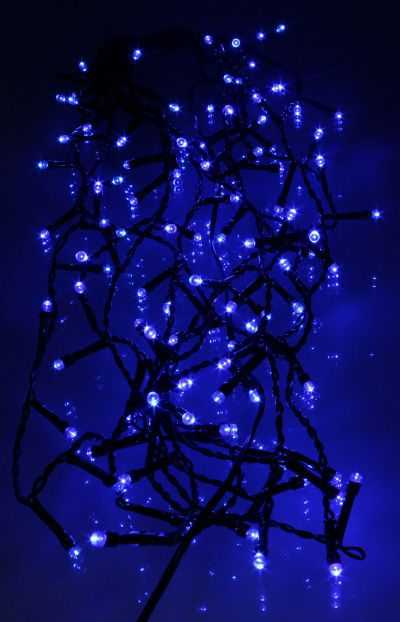 Perdea 100 LED-uri albastre cu jocuri de lumini cablu negru WELL [5]
