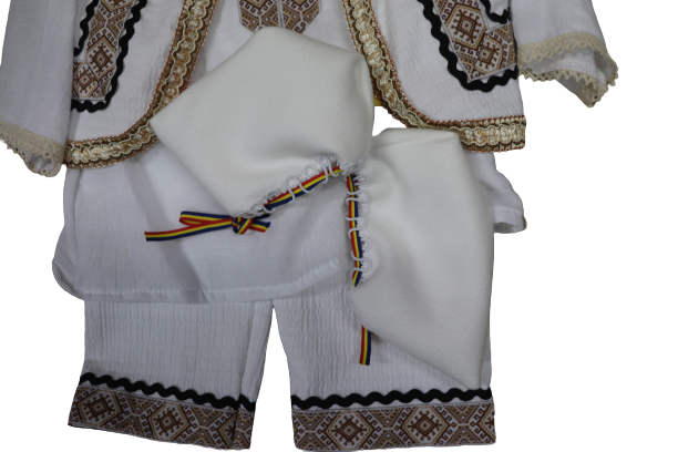 Costum National alb cu tematica traditionala aurie [3]