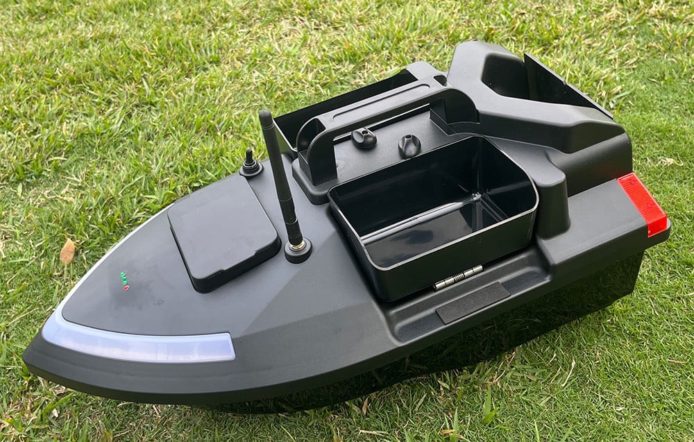 barca momeala Baterie puternică pentru până la 4 ore de funcționare