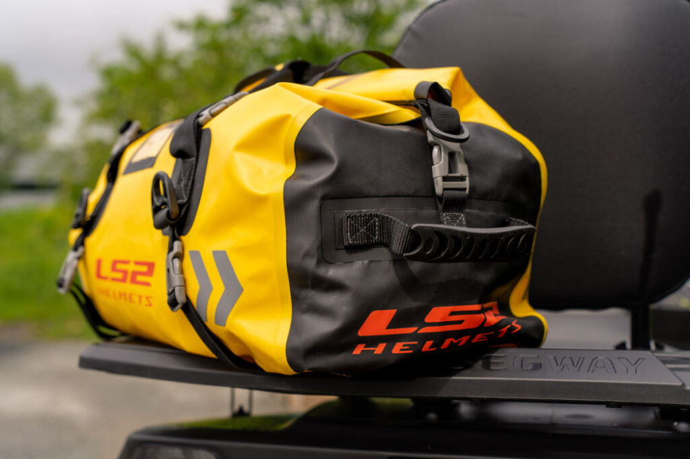 Geantă moto ATV impermeabilă 65L PVC waterproof galbenă [4]
