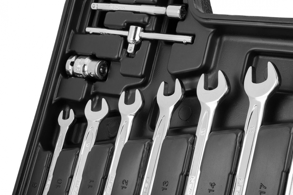 Trusa Chei 82 piese ½" și ¼" multifuncționale, Tubulare, CrV/  Set de chei tubulare 82 piese [4]