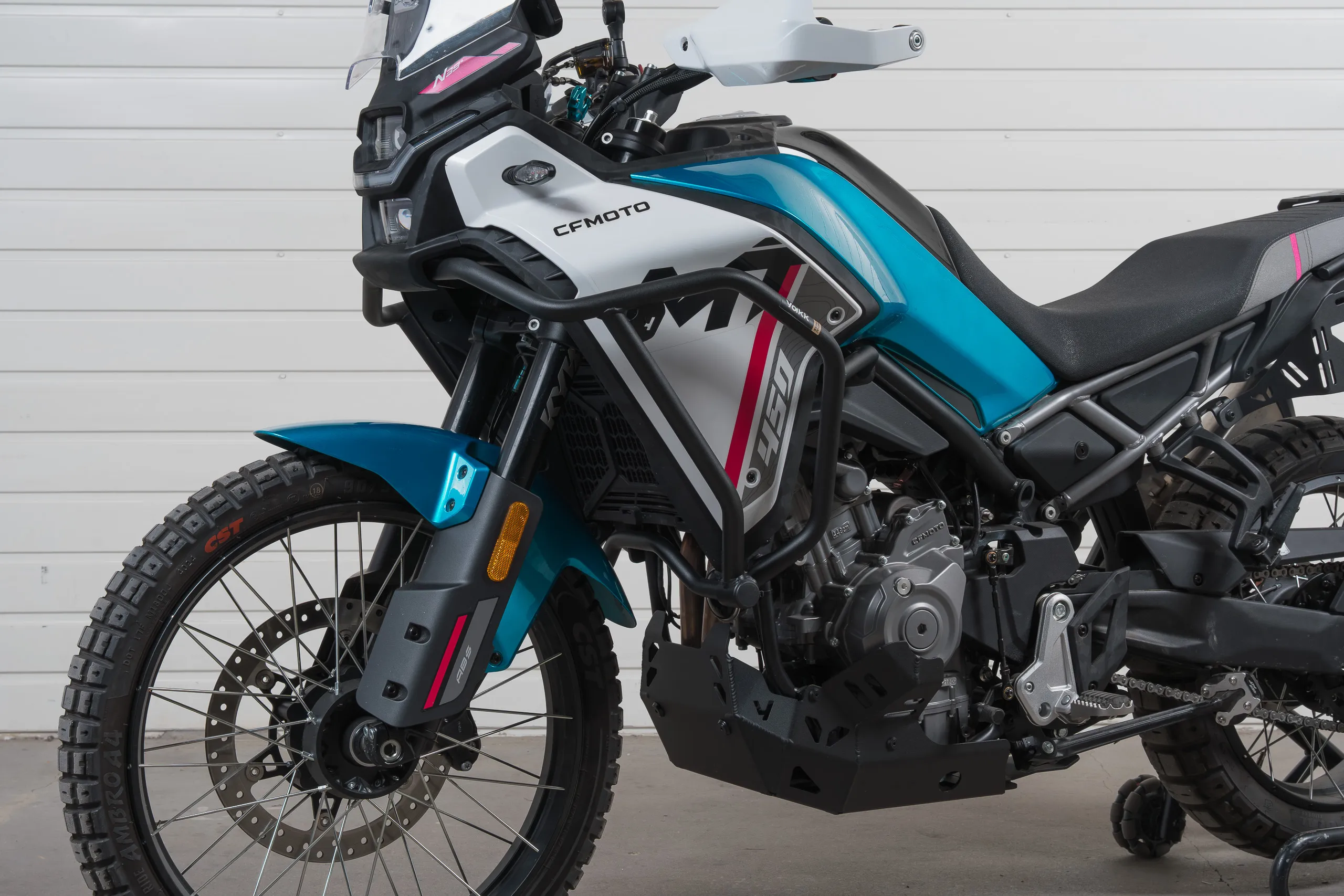Universul MOTO - Crash Bar CFMOTO 450MT | Protecție Motor Yakk EXP