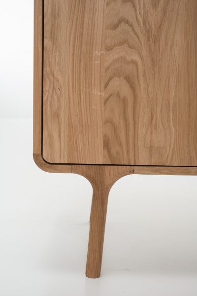 Cabinet Fawn [12]