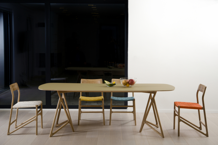 Fawn chair with solid oak structure and cotton webbing seat [20]
